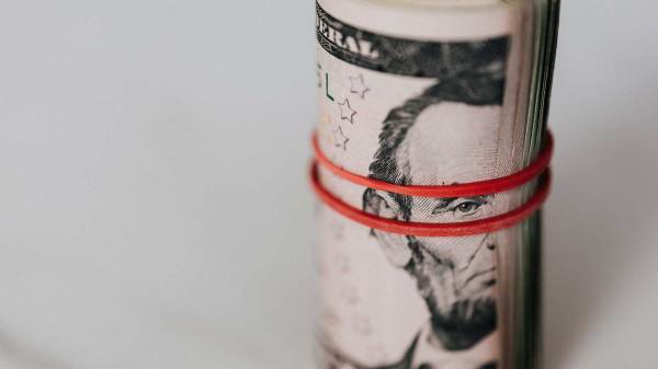 Expert Advice on How to Grow Your Savings - Money Roll